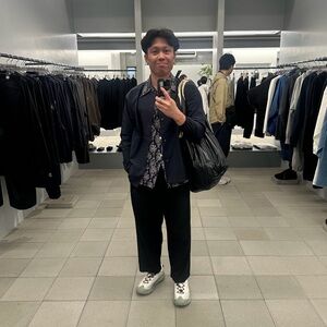 Meet your Posher, Jonathan